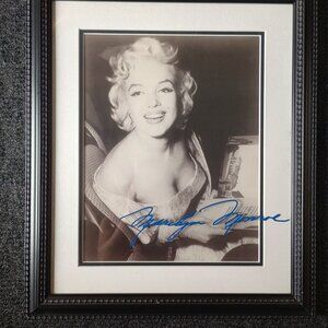 Framed Print of Marilyn Munroe with Certificate